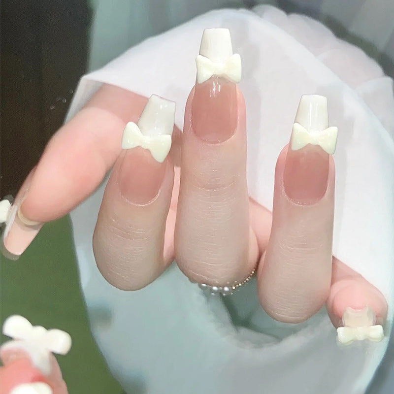 ネイルチップ ミディアム オーバル 人気 3d マグネット デザイン ファッション1040